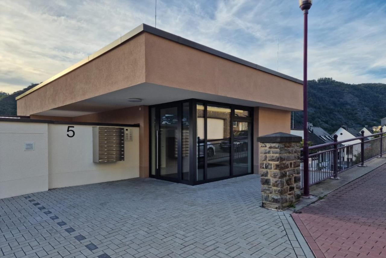 Vivamosel: Appartement Mit Mosel & Burgblick - Balkon - Parken - Aufzug - Fahrradraum Commune fusionnée de Cochem-Land Extérieur photo